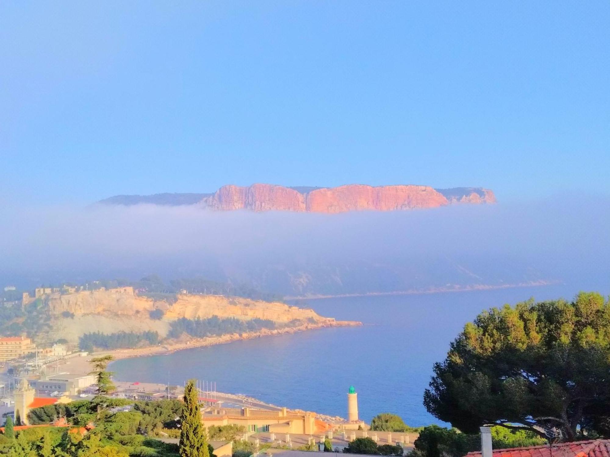 Camping Aux Portes De Cassis Roquefort la Bedoule Bagian luar foto