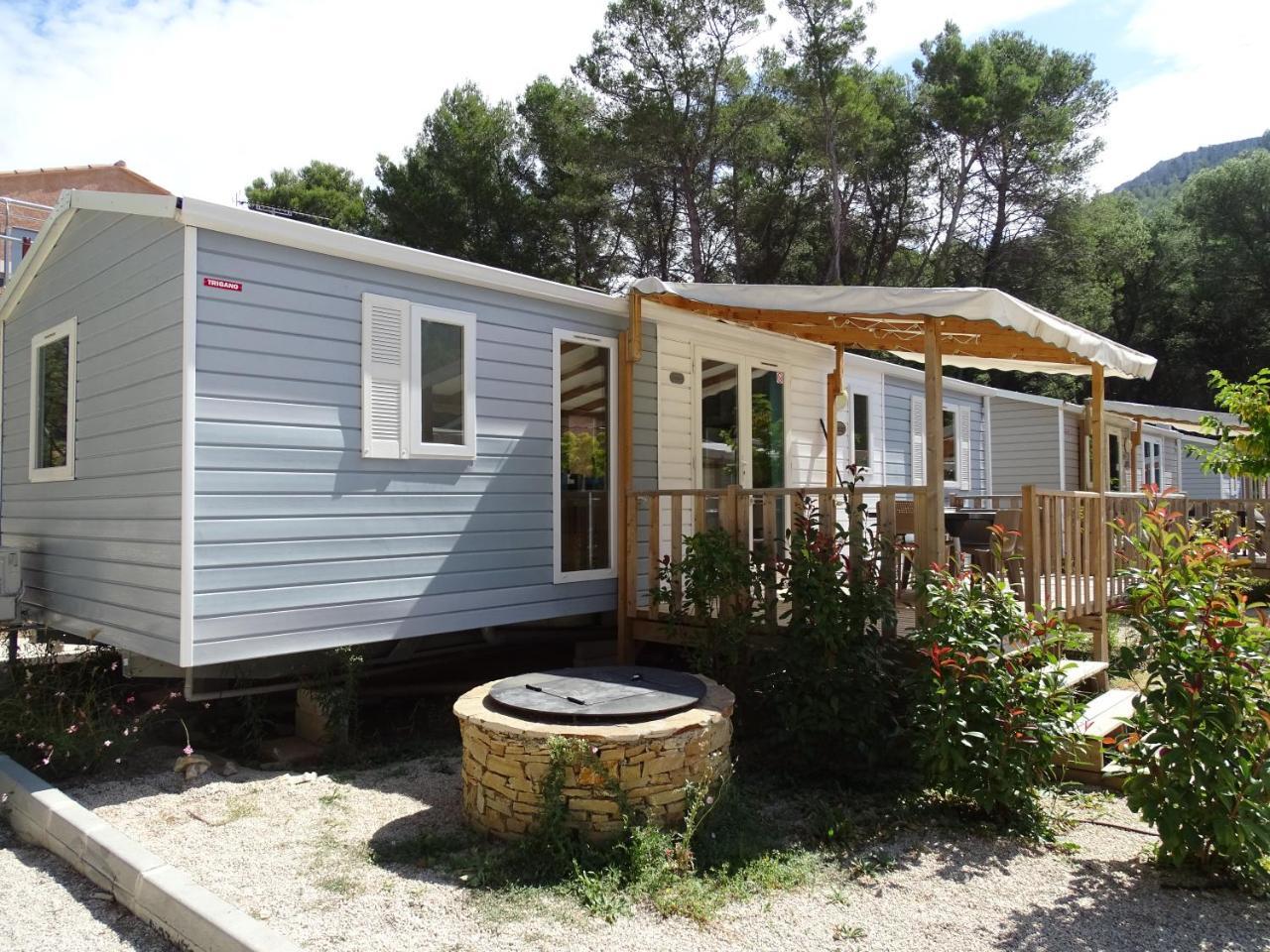 Camping Aux Portes De Cassis Roquefort la Bedoule Bagian luar foto